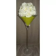 Vase martini avec des perles et une demi boule de roses blanches vert pomme
