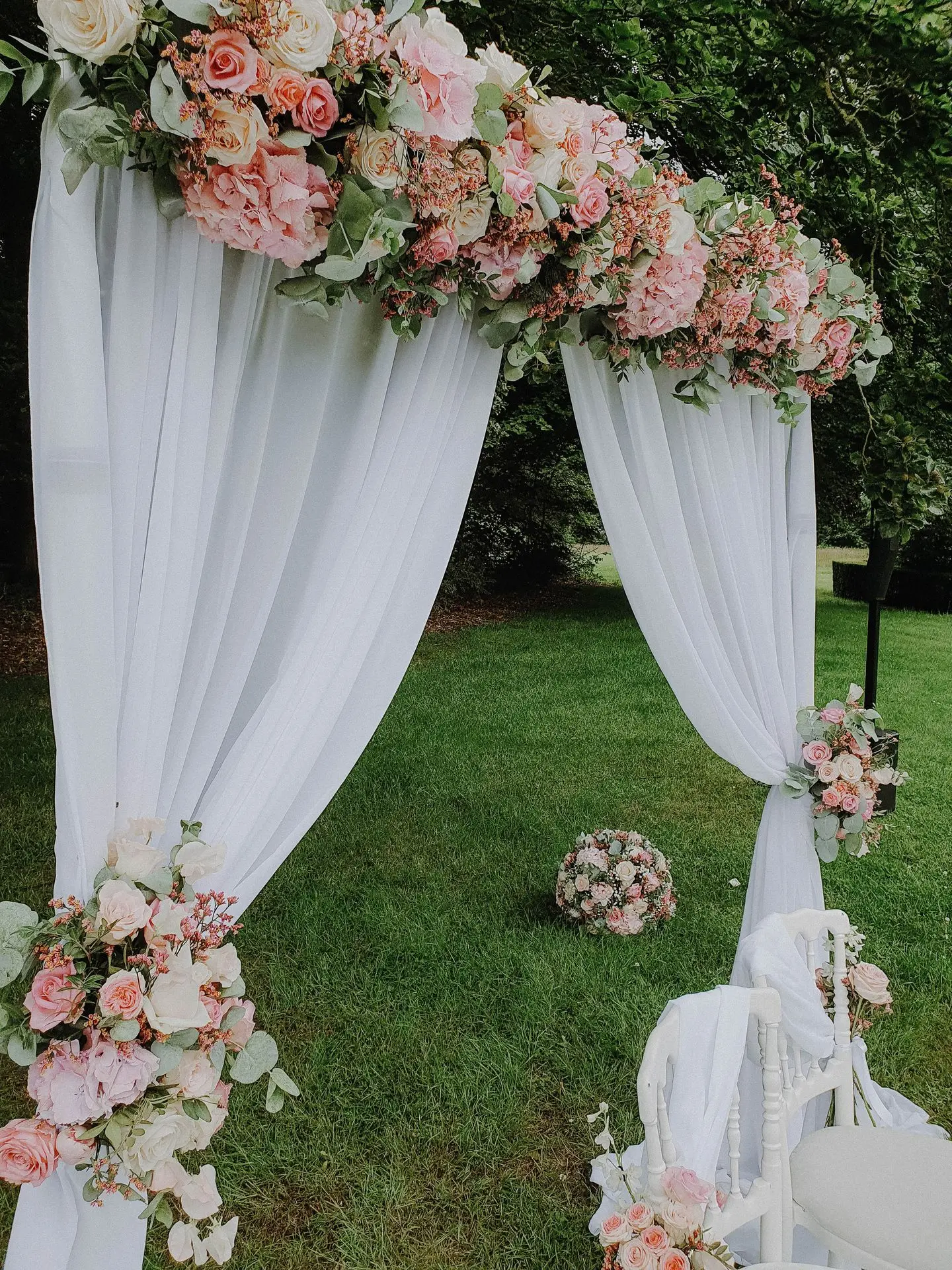 Arche en rose fleurie