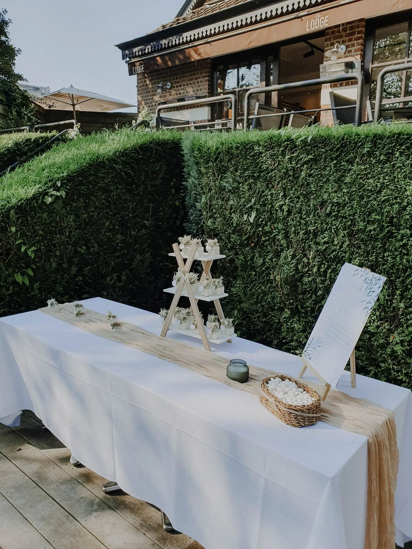 Table cadeau invité