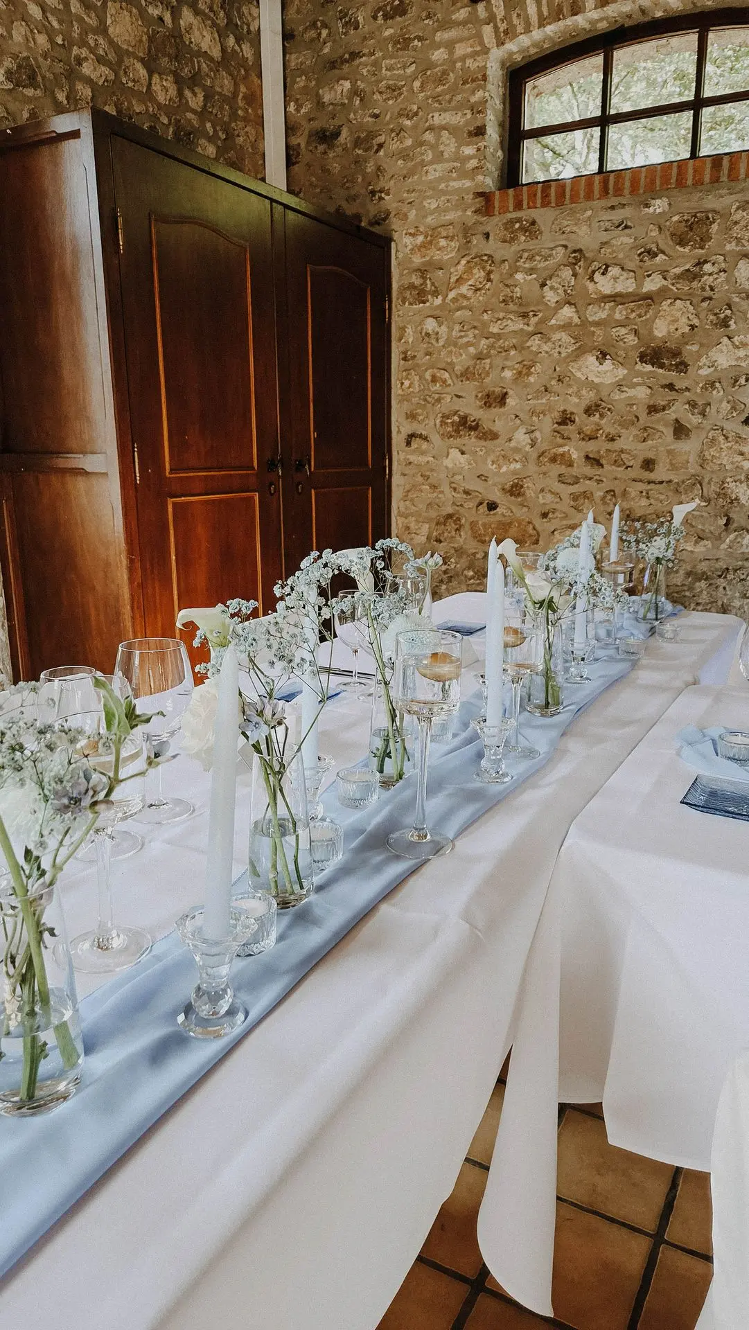 Table d'honneur en T