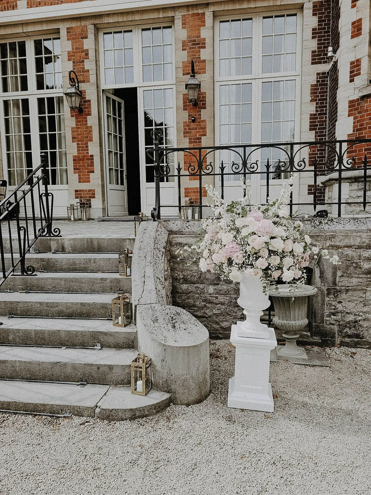 Medicis blanc entrée château