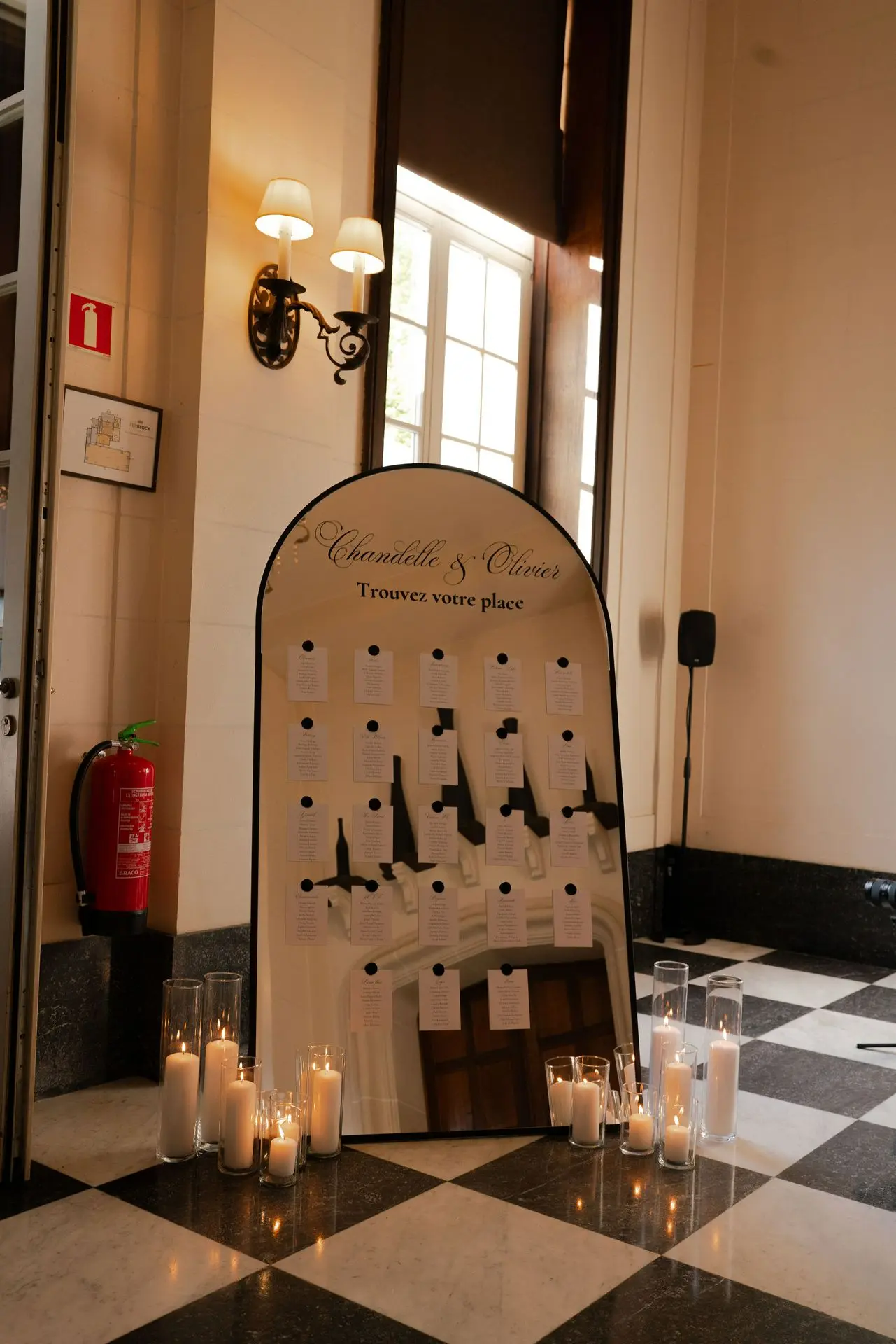 Plan de table sur miroir