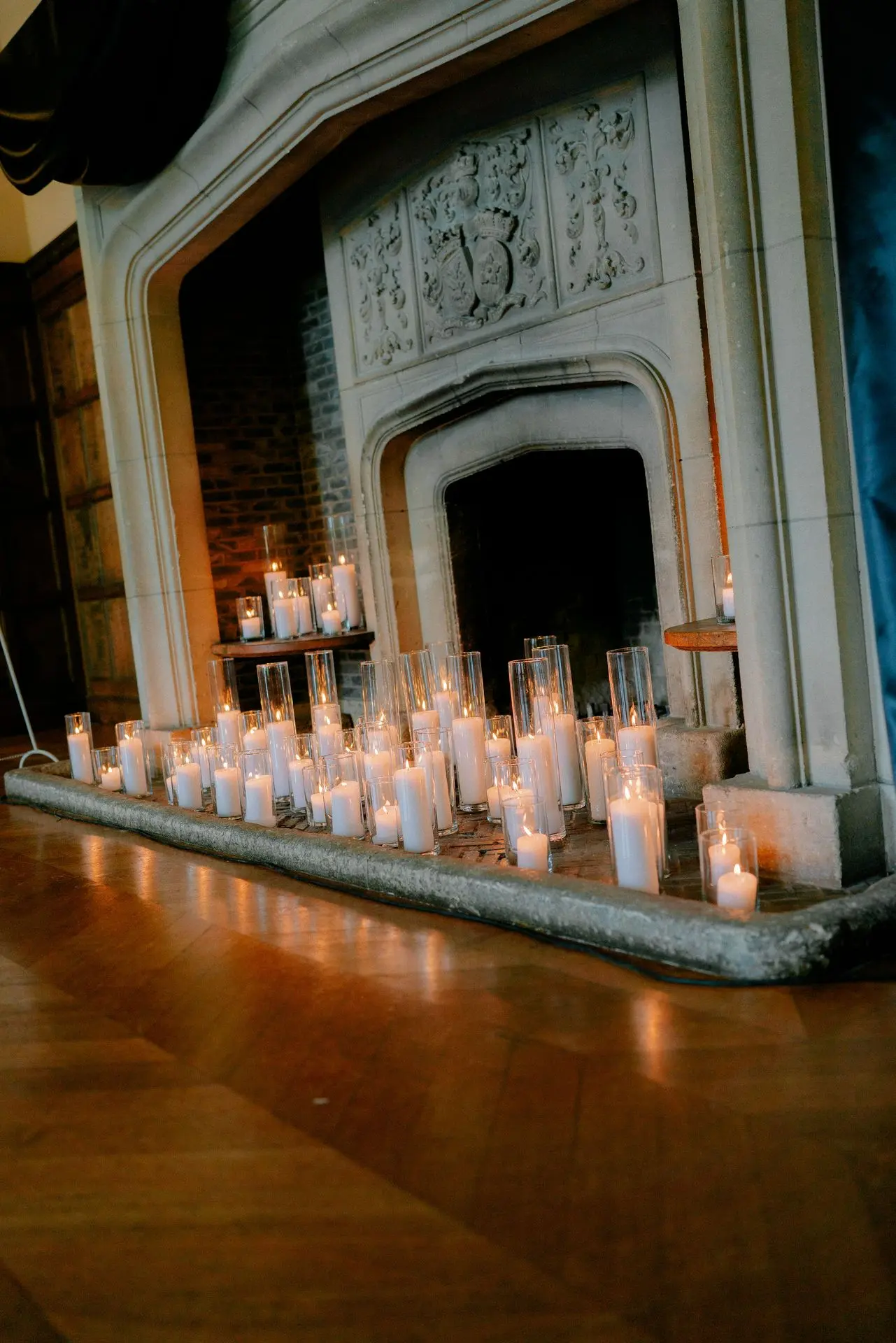 Cheminée avec bougie cylindre