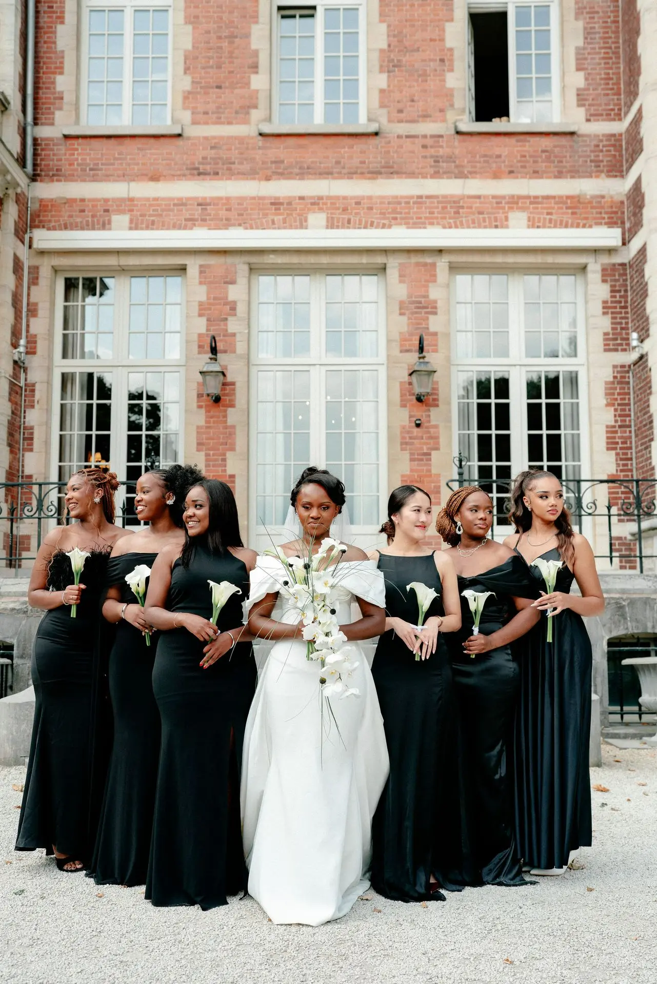 La mariée et ces demoiselles d'honneur