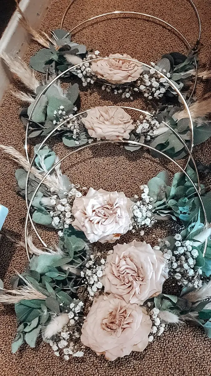 Cerceaux fleuris – Petit Versailles, mariage de Manon et Thibault