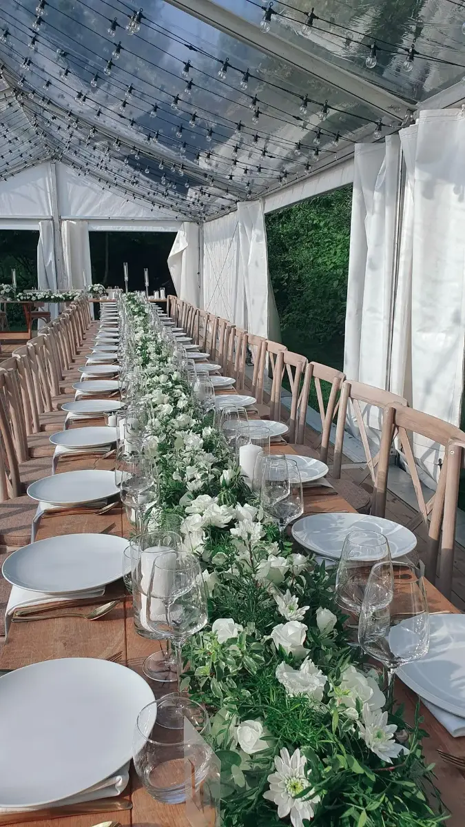 Chemin fleuri – mariage de Reyana et Jonnick