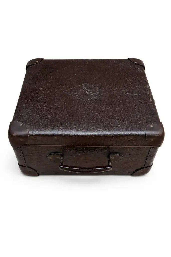 Petite valise pique-nique vintage